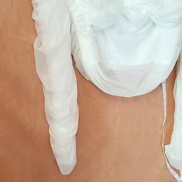 Misguided Ruched Front Milkmaid Mesh Top - Picture 2 of 7